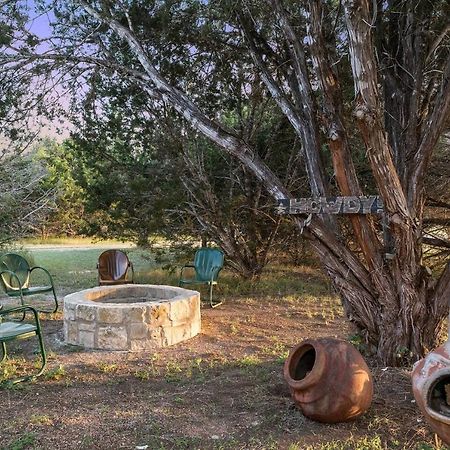 #3 Wrangler~Bandera Tin Star~Bandera, Tx. Apartment Exterior photo